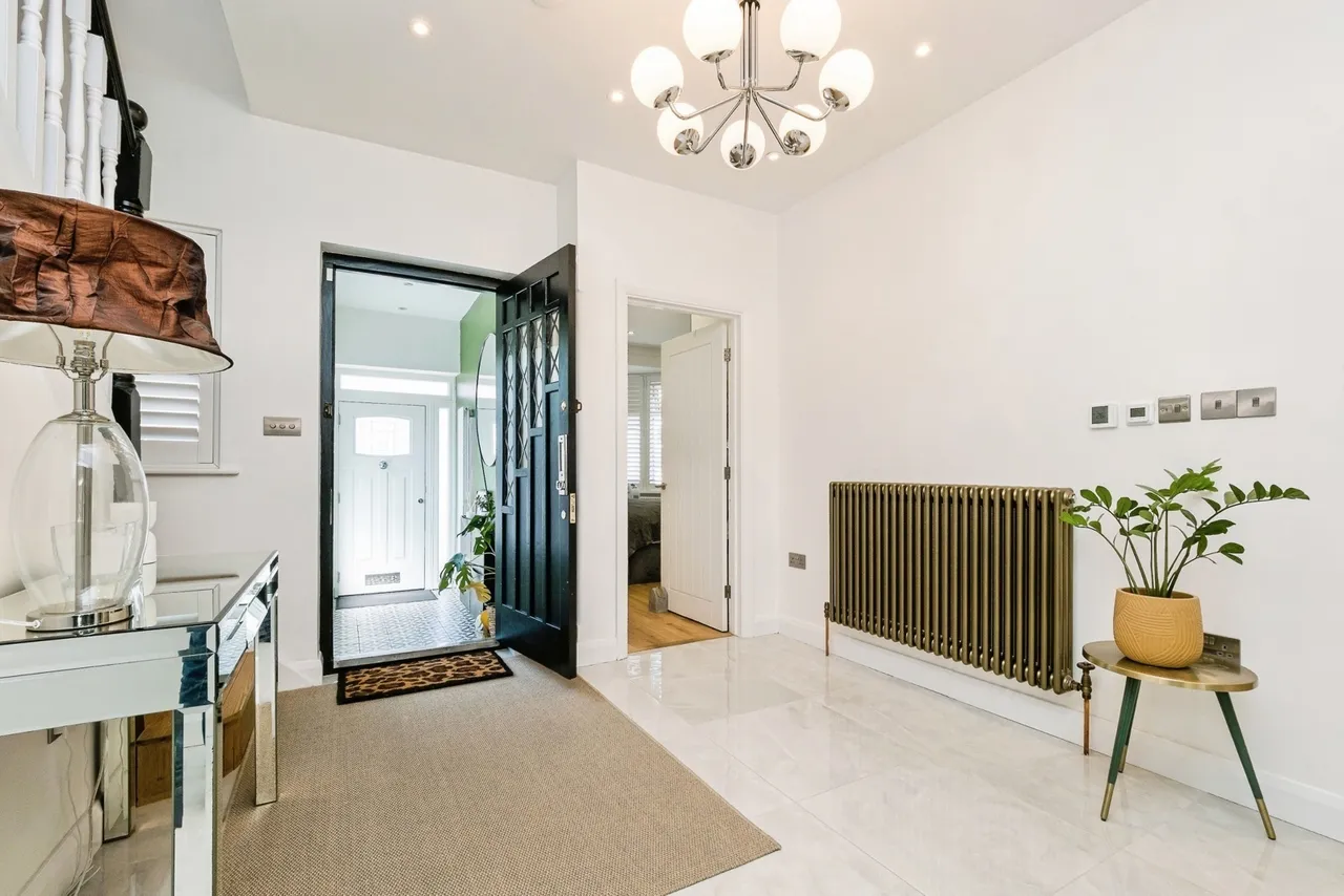 Lilian Gardens, Woodford Green, IG8, photo 12