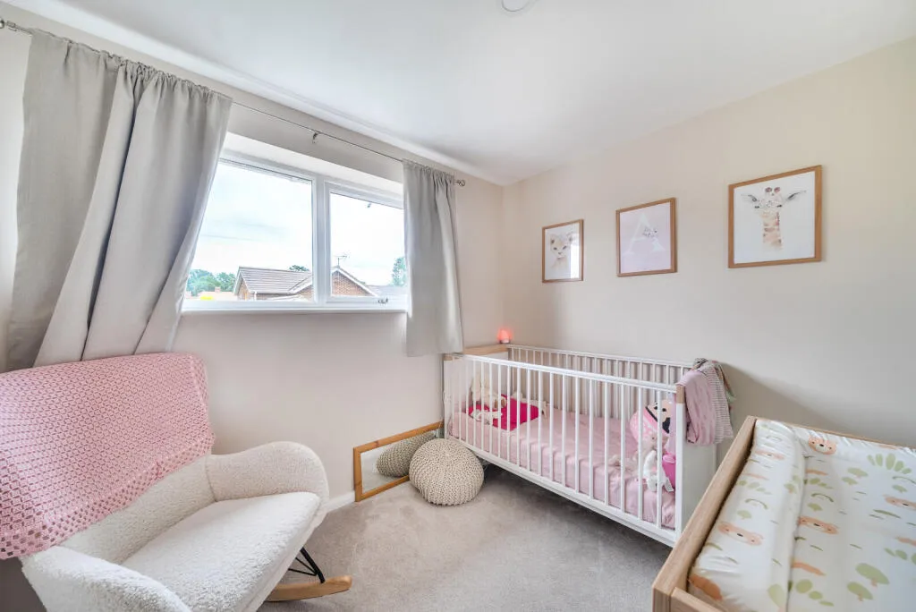 Pinewood Park, New Haw, KT15, photo 12