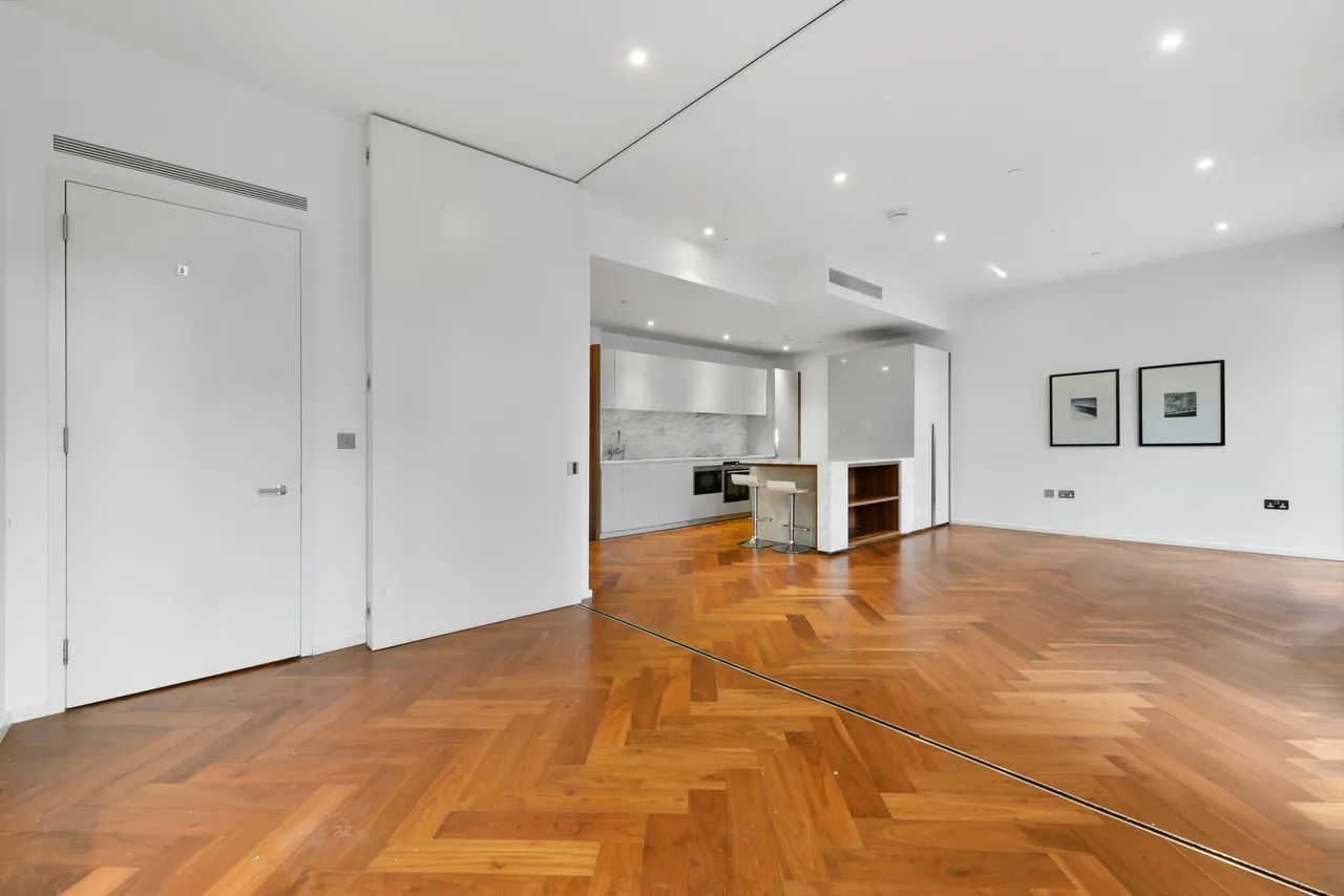 Embassy Gardens, SW11, photo 5