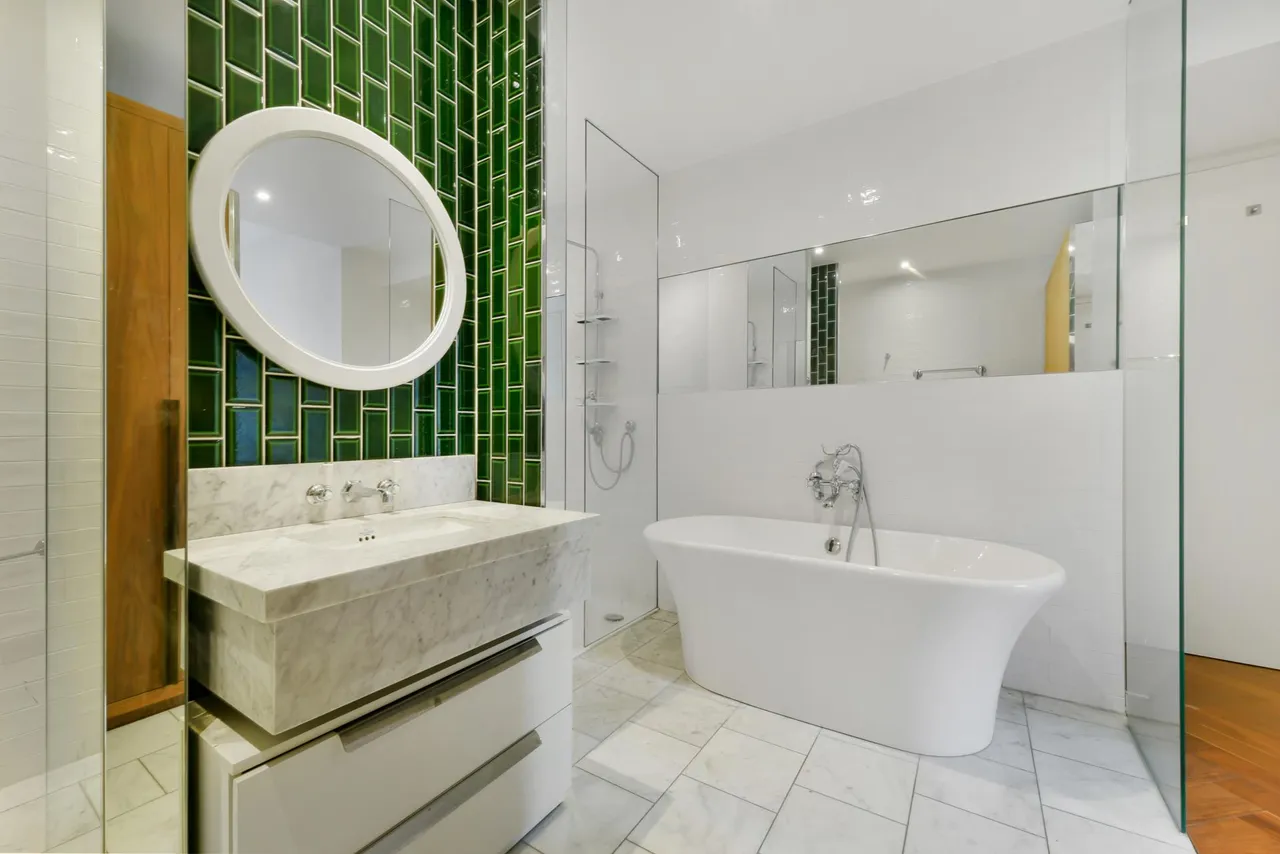 Embassy Gardens, SW11, photo 10