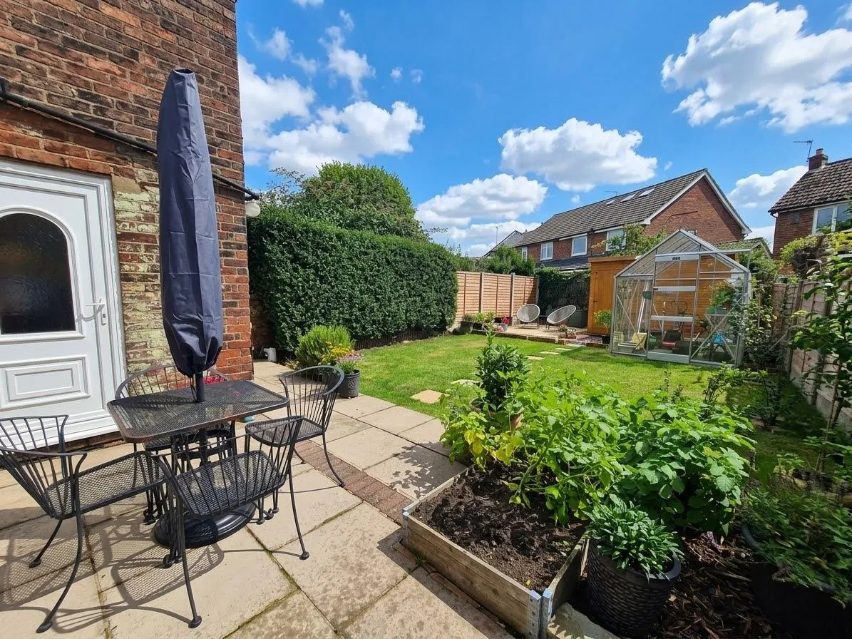 Wilmslow Road, Heald Green, photo 16
