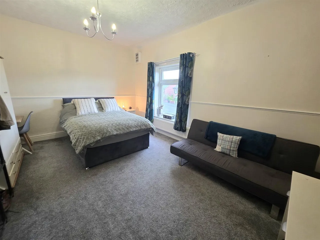 Wilmslow Road, Heald Green, photo 9