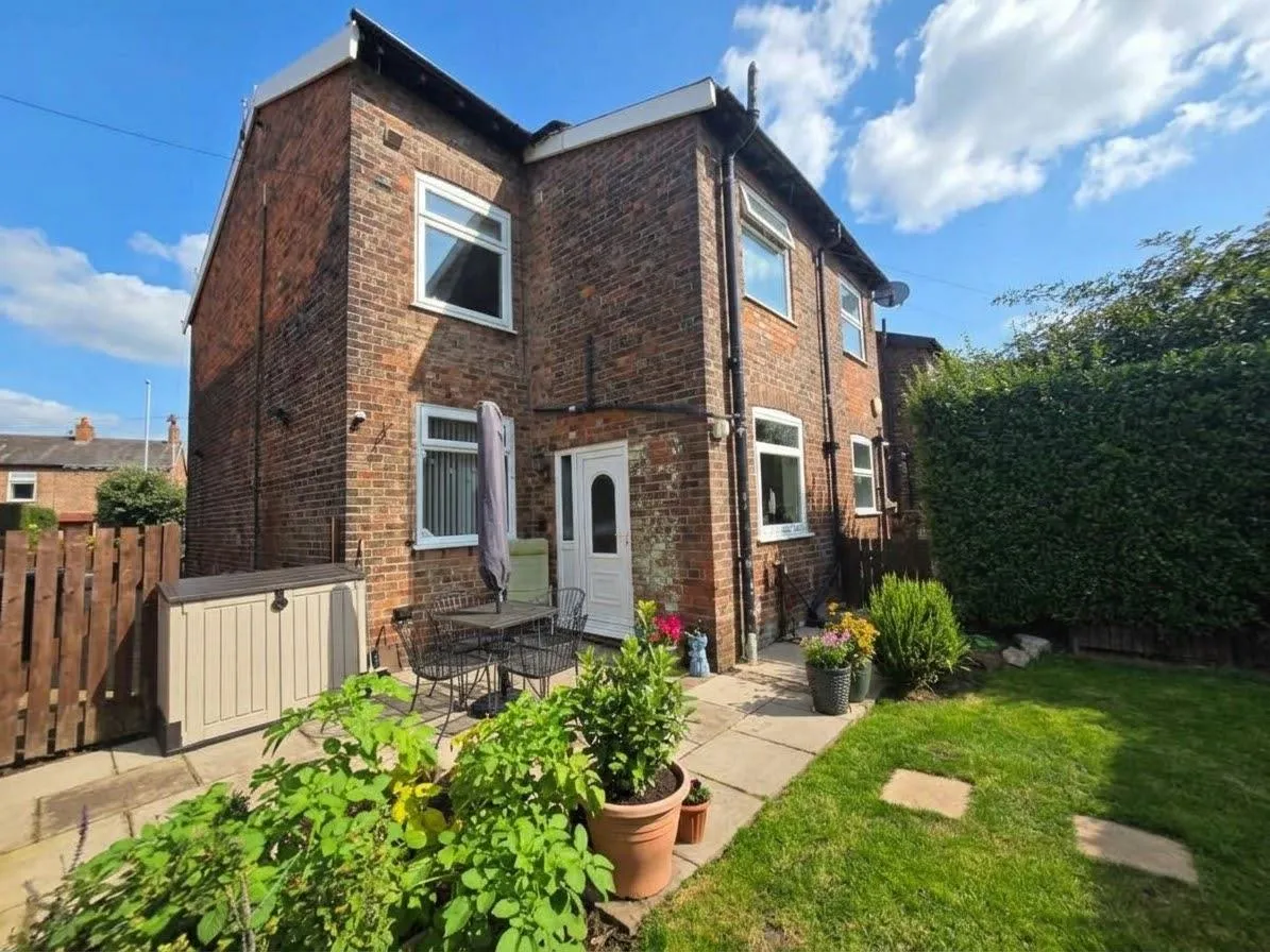 Wilmslow Road, Heald Green, photo 15
