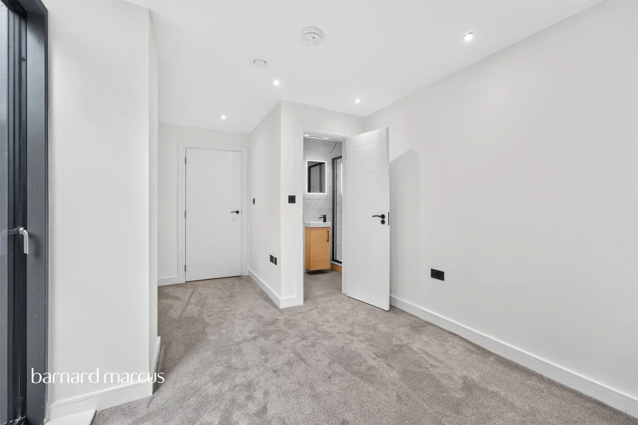 New Road, Crouch End, N8, photo 8