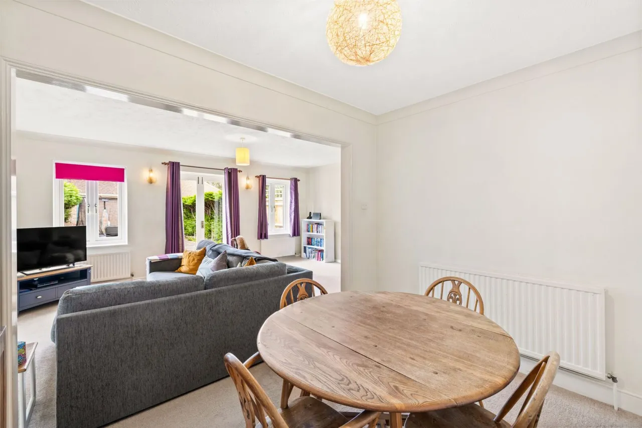 Maypole Road, East Grinstead, East Grinstead, RH19 1HL, photo 7