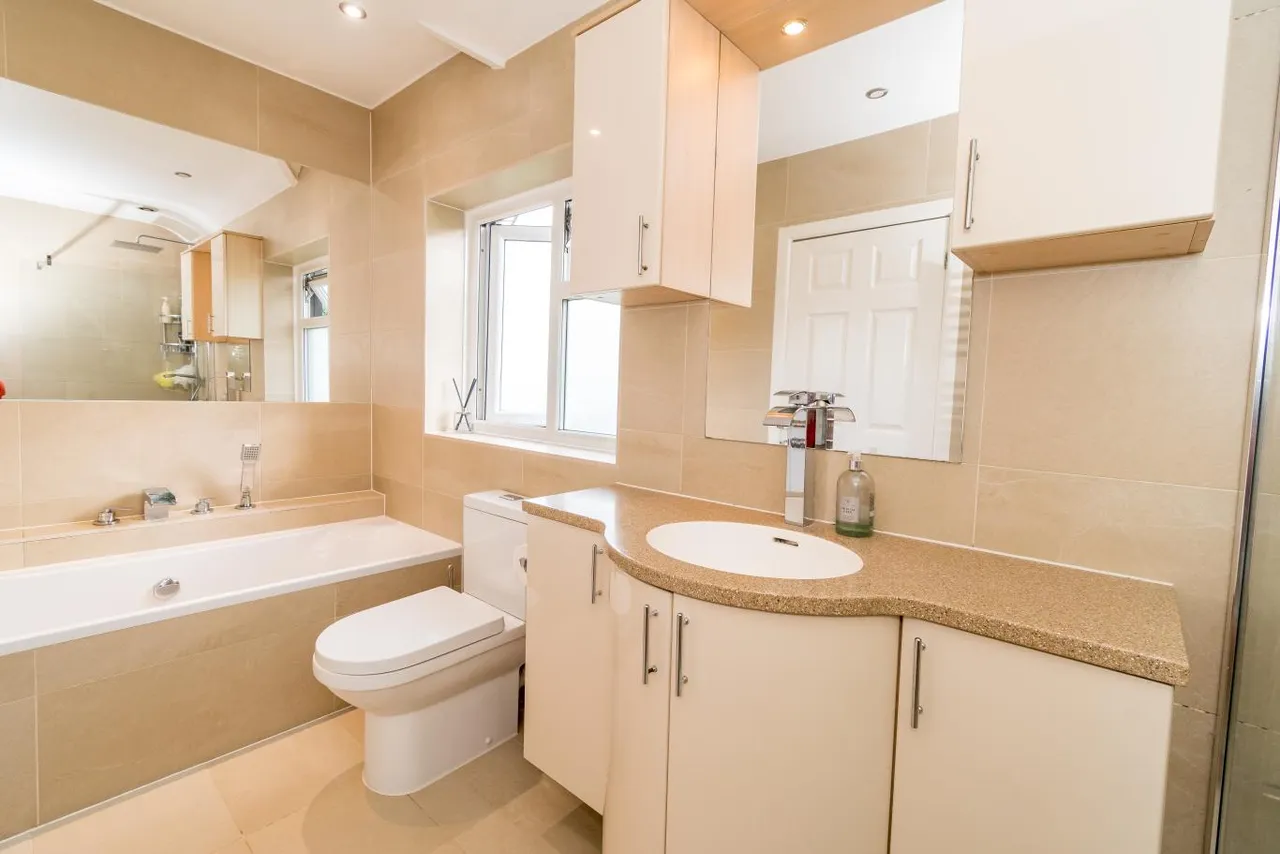 Wimborne Road East, BH22, photo 24