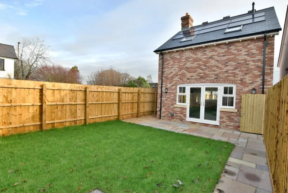 Churchill Gardens, Sturminster Marshall, BH21, photo 15
