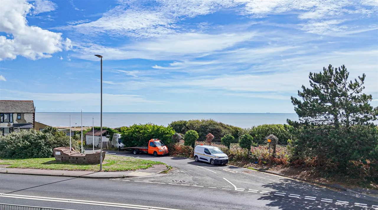 Bexhill Road, St. Leonards-On-Sea, photo 2
