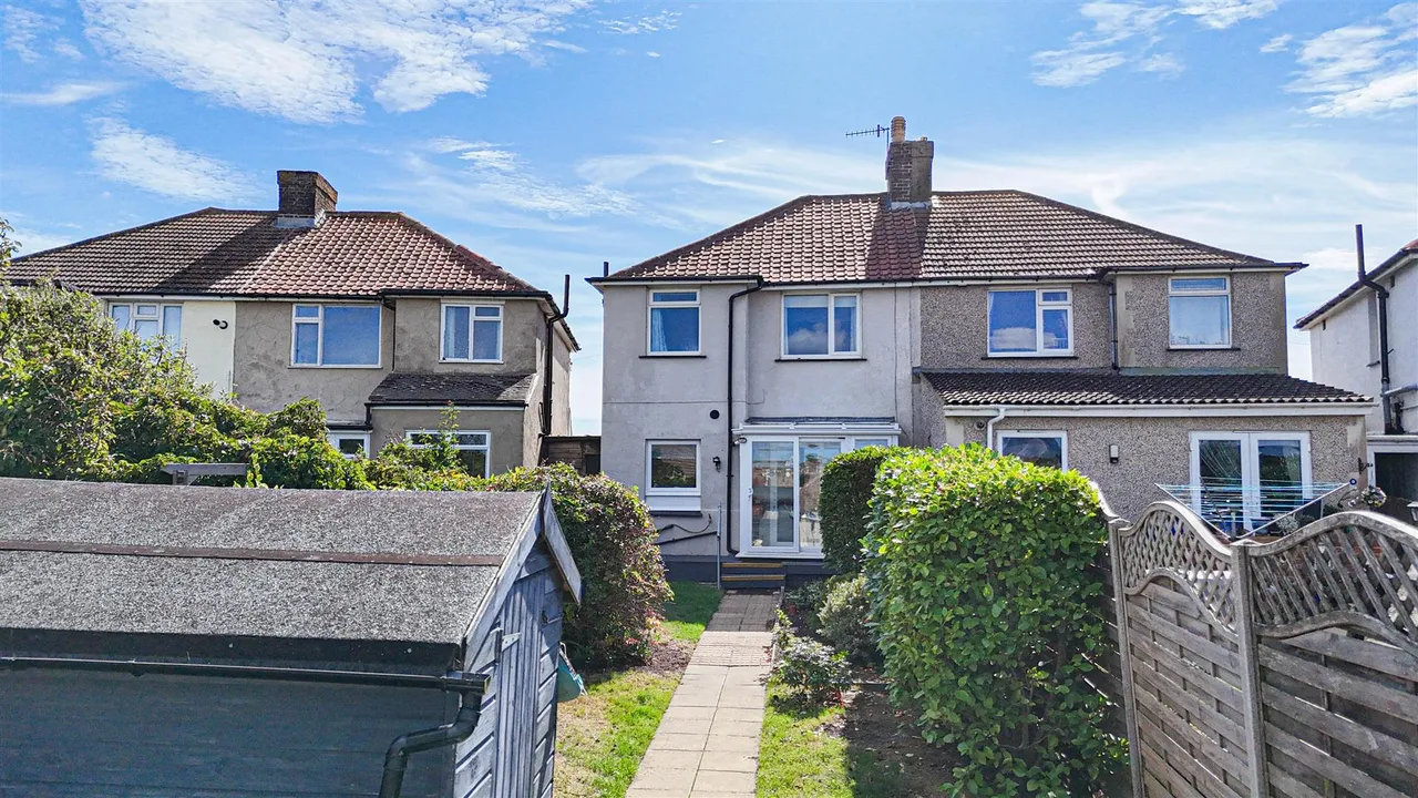 Bexhill Road, St. Leonards-On-Sea, photo 15