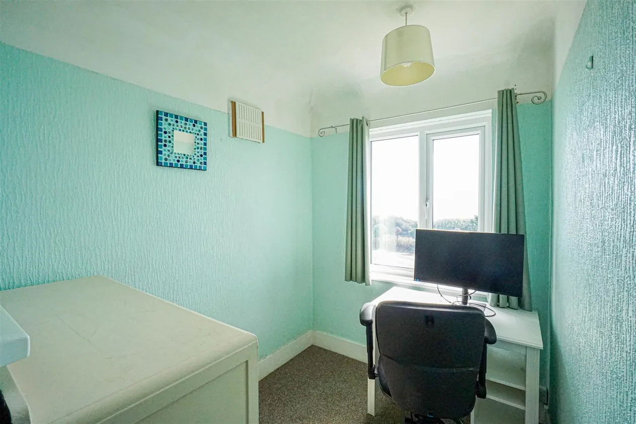 Bexhill Road, St. Leonards-On-Sea, photo 12