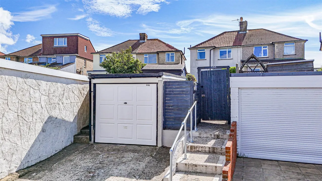 Bexhill Road, St. Leonards-On-Sea, photo 8