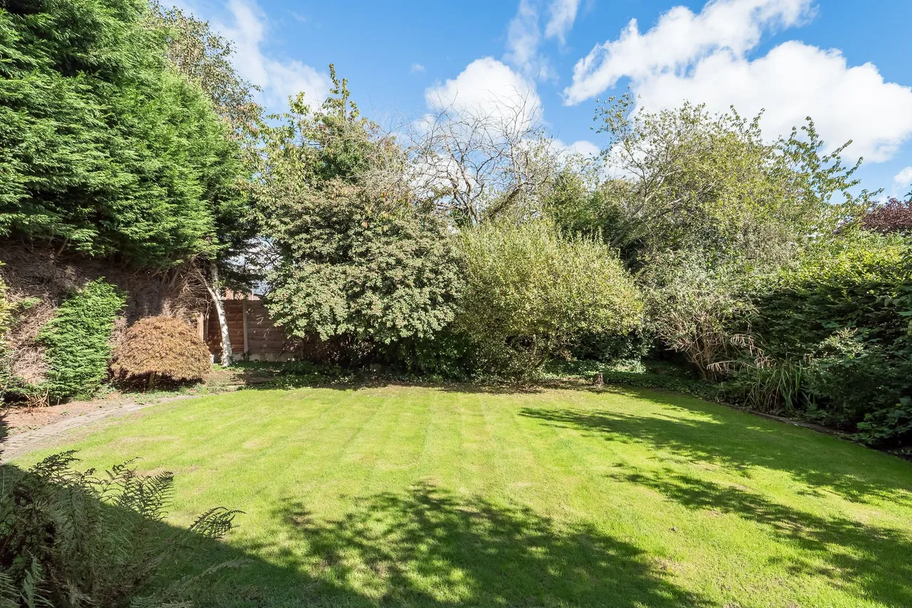 Beaufort Close, Alderley Edge, photo 11