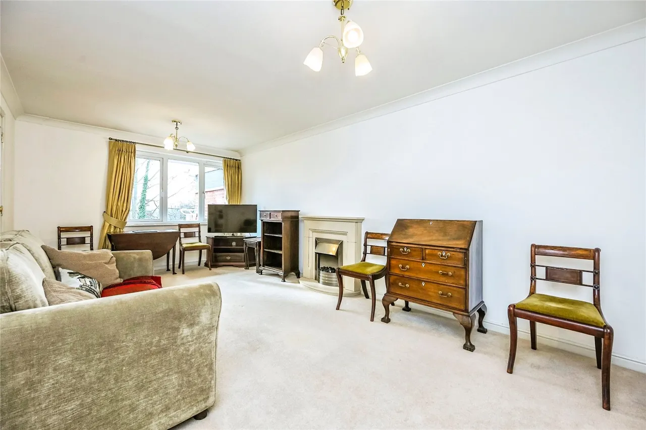 Woolton Road, Childwall, L16, photo 2