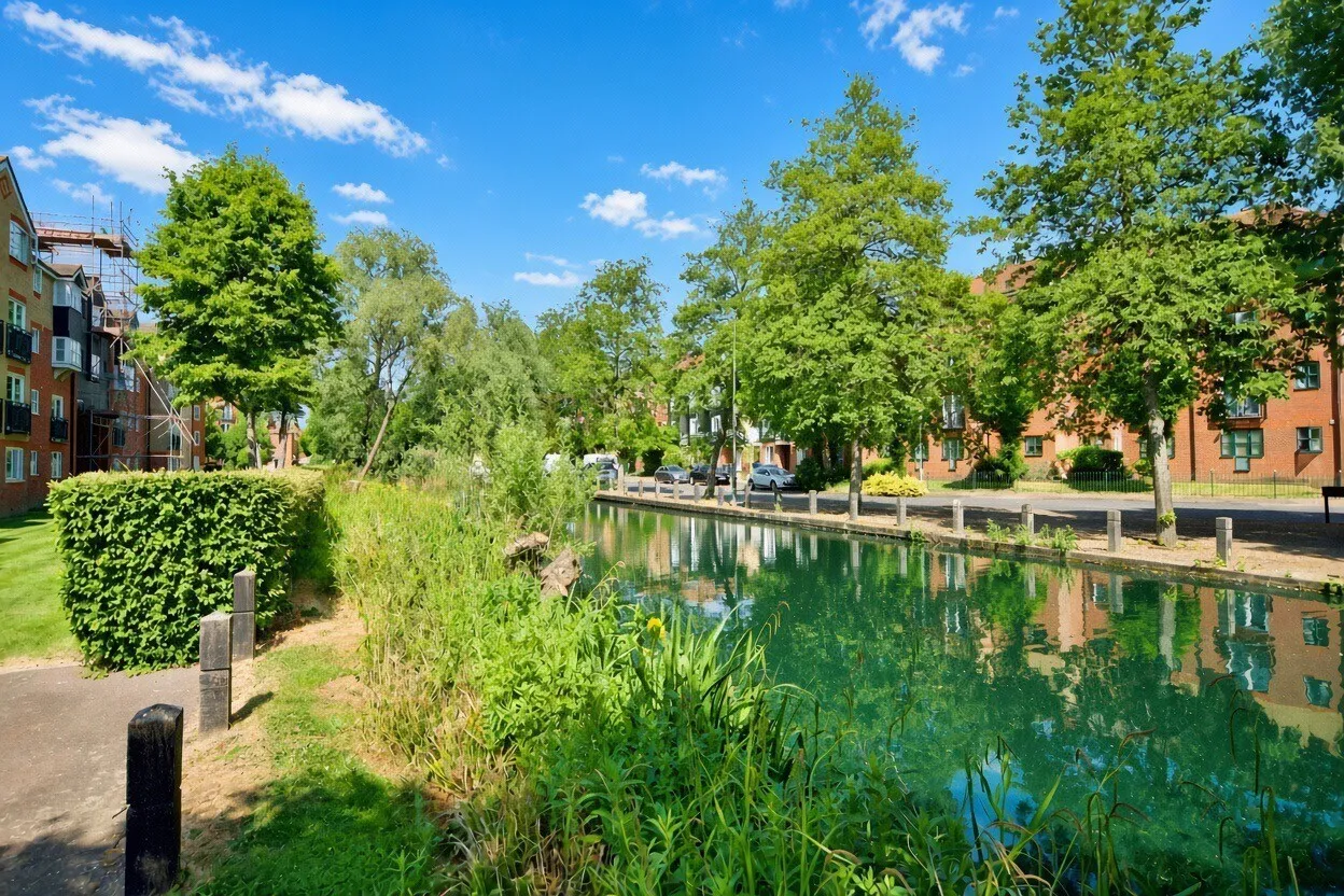 Webley Court, Sten Close, EN3, photo 8