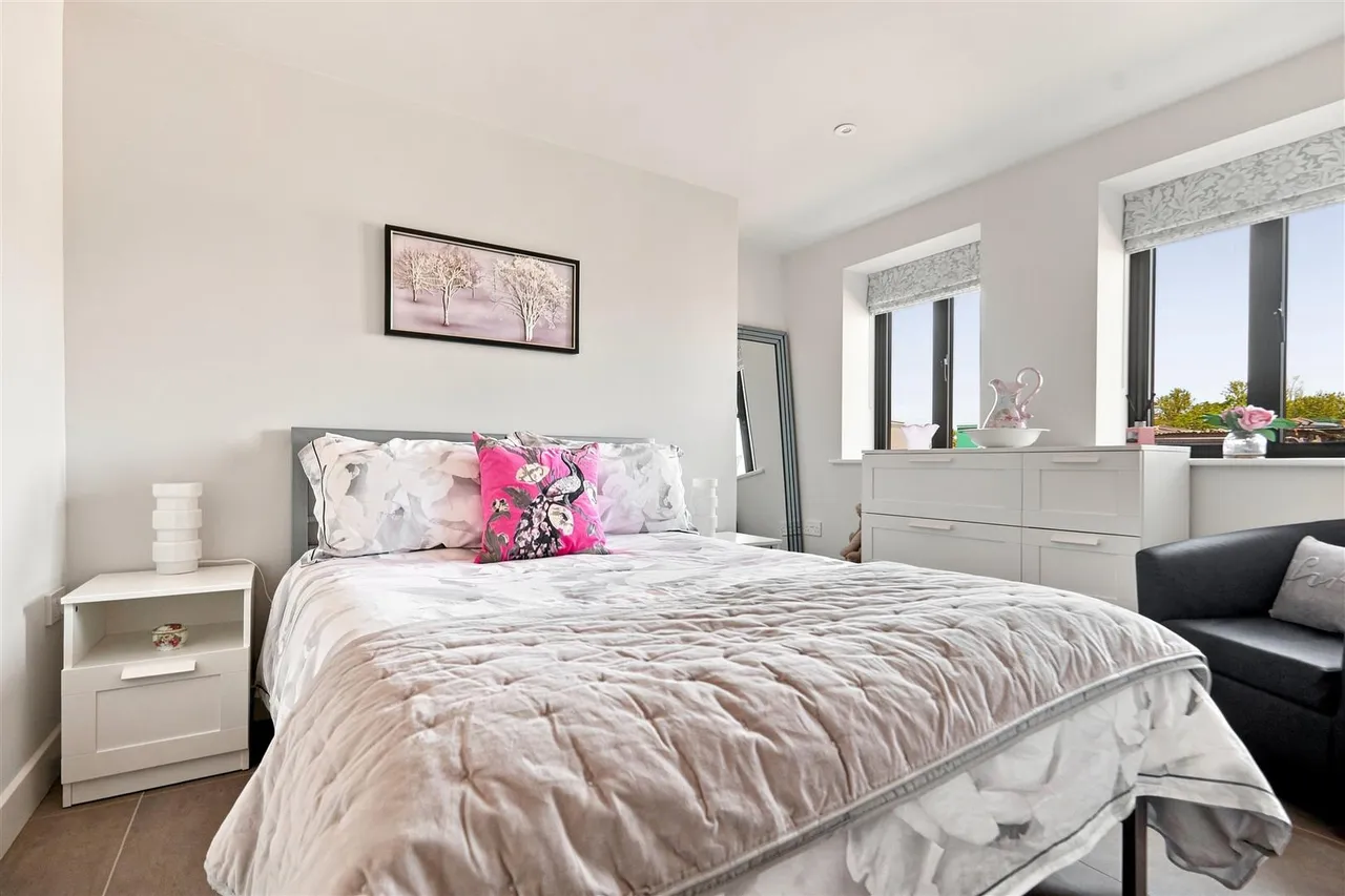 Broadgate Lane, Great Moulton, NR15, photo 18