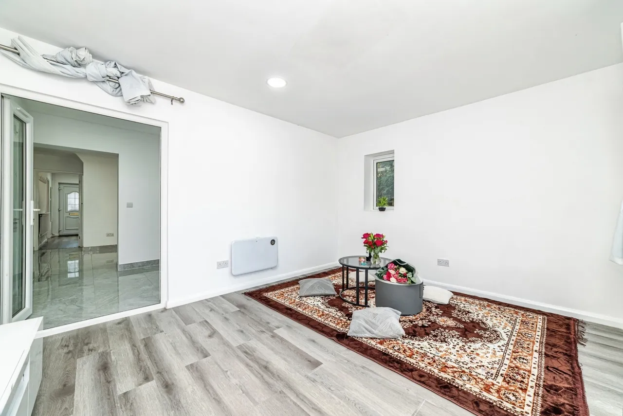 Allnutt Avenue, Basingstoke, RG21, photo 7