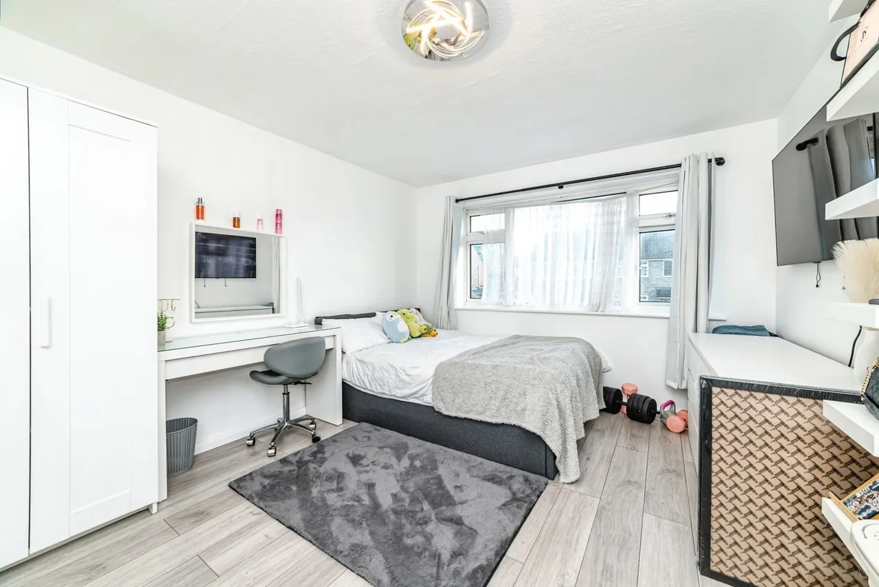 Allnutt Avenue, Basingstoke, RG21, photo 11