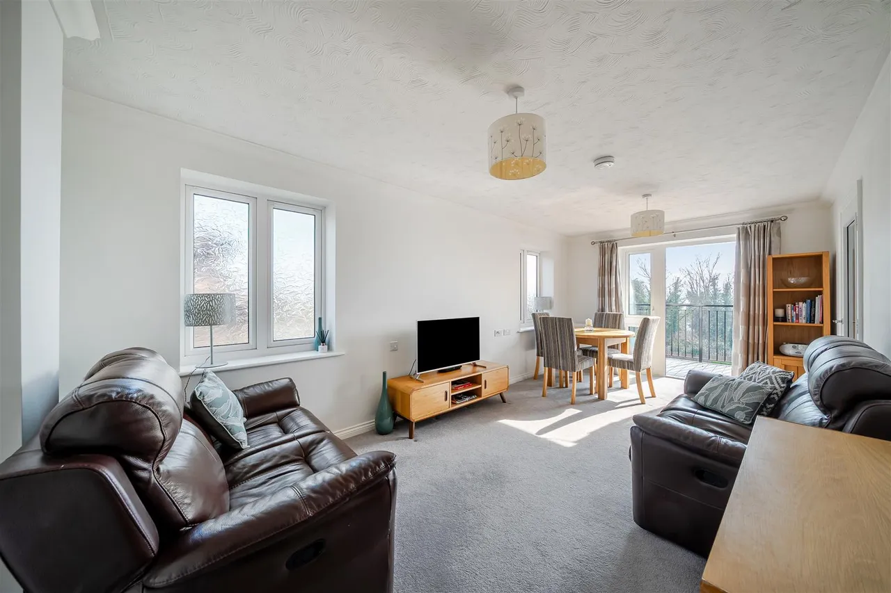 Birchwood Park Avenue, Swanley, BR8, photo 3