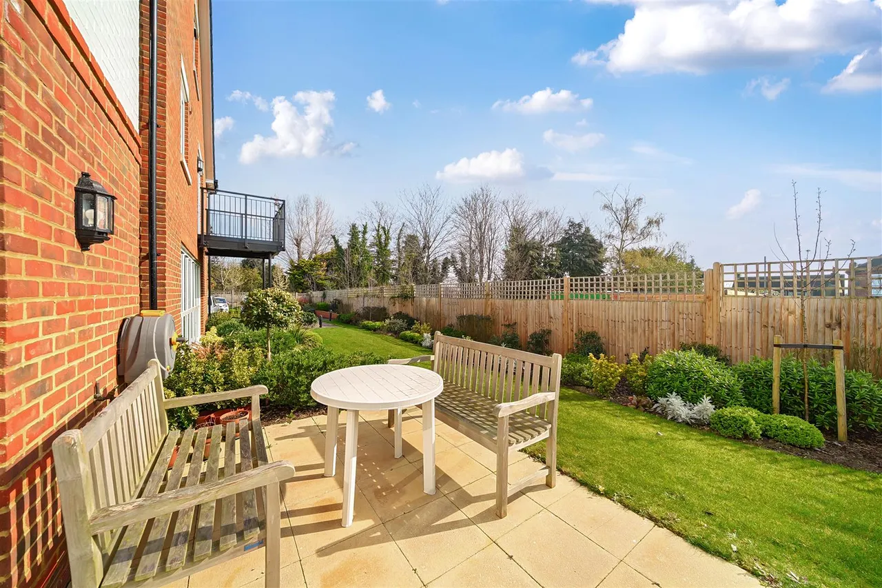Birchwood Park Avenue, Swanley, BR8, photo 13