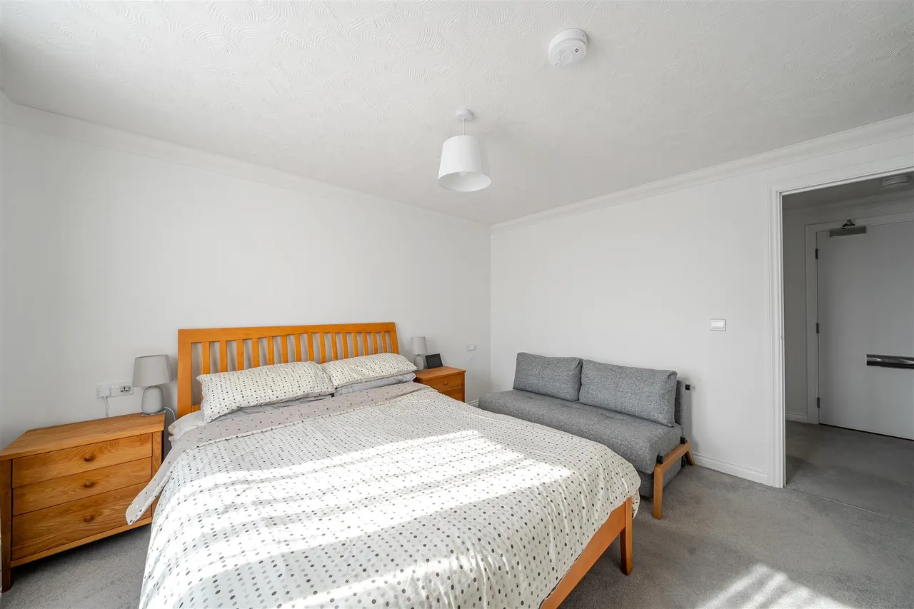 Birchwood Park Avenue, Swanley, BR8, photo 8