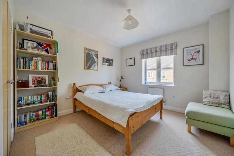 Baldwin Mews, Carterton, OX18, photo 9