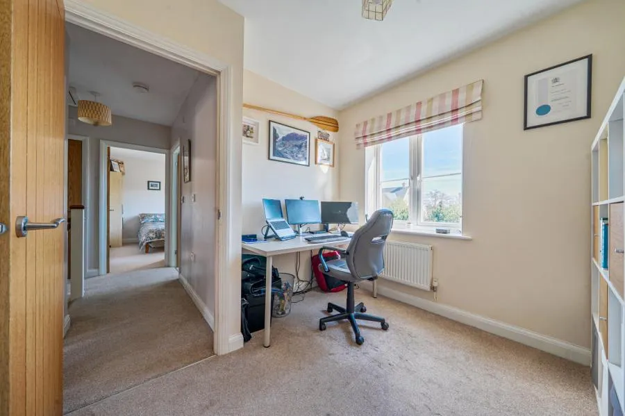 Baldwin Mews, Carterton, OX18, photo 13