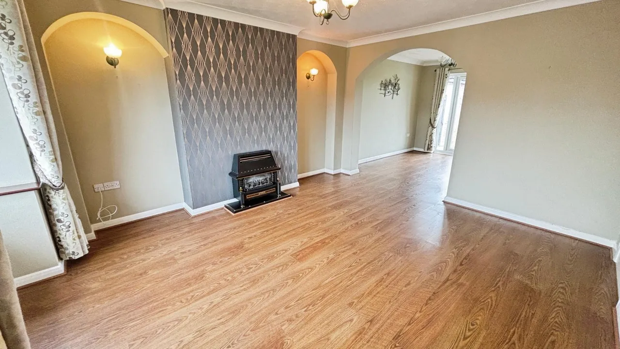 Meadway, Cherry Willingham, LN3, photo 4