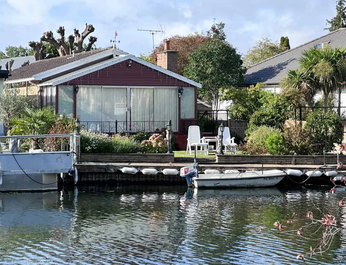 Pharaohs Island, Shepperton, TW17, photo 17
