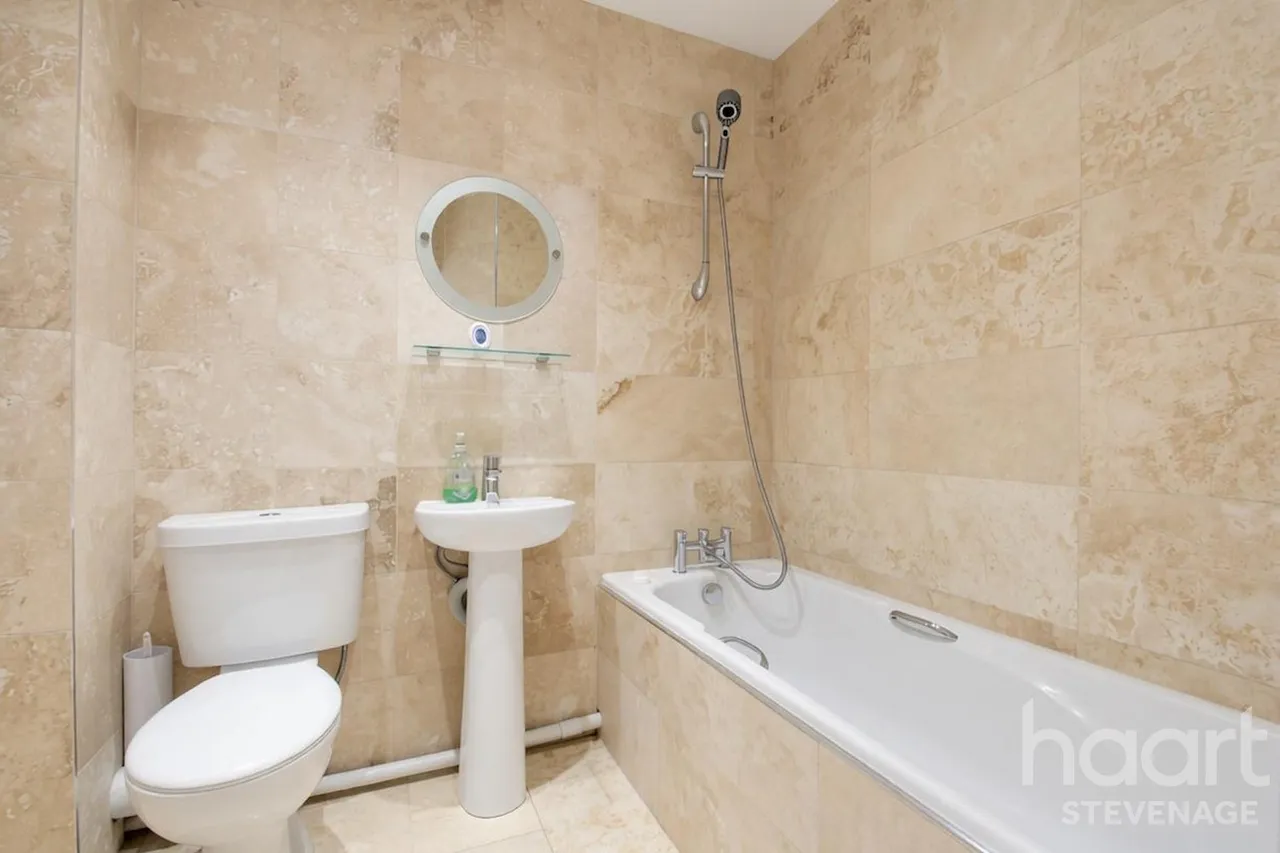 Apollo Way, Stevenage, SG2, photo 6
