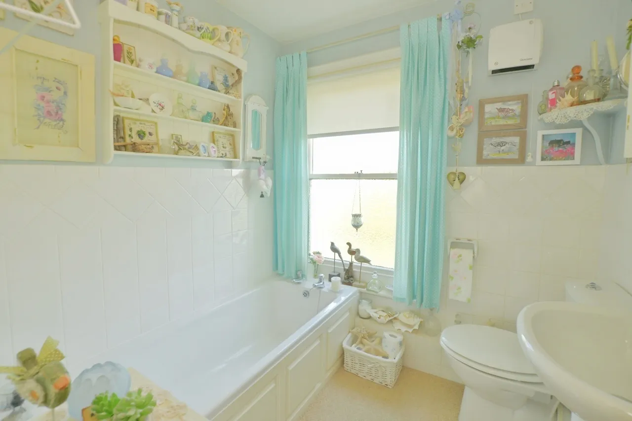 Skinner Road, Lydd, Romney Marsh, Kent, TN29, photo 12