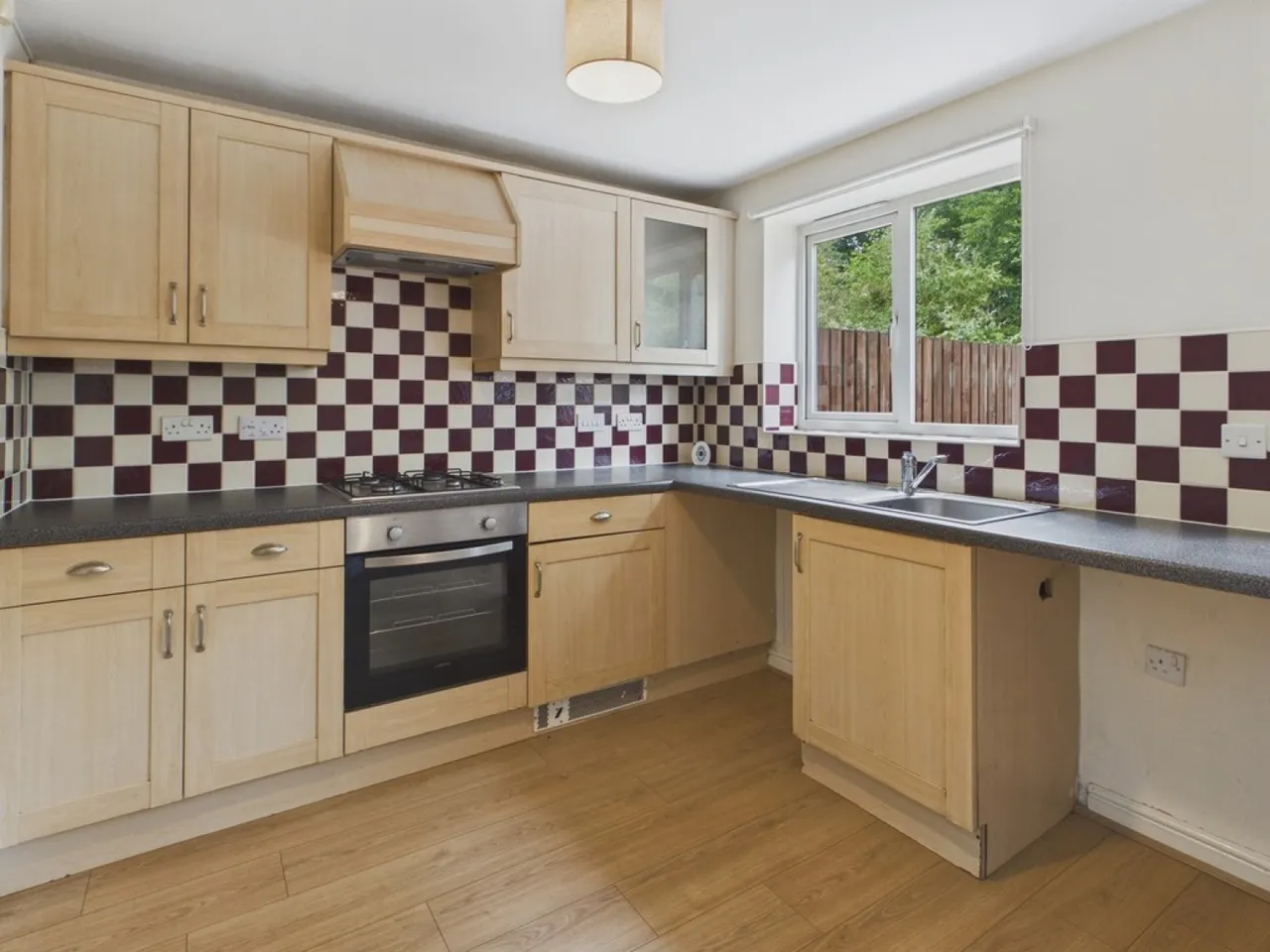 Wharton Drive, Chesterfield, S41, photo 9