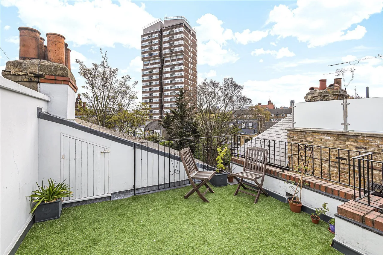 Wandsworth Bridge Road, Fulham, SW6, photo 2