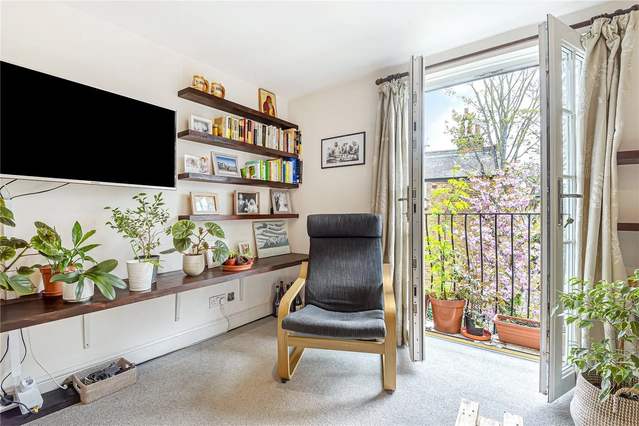 Wandsworth Bridge Road, Fulham, SW6, photo 3