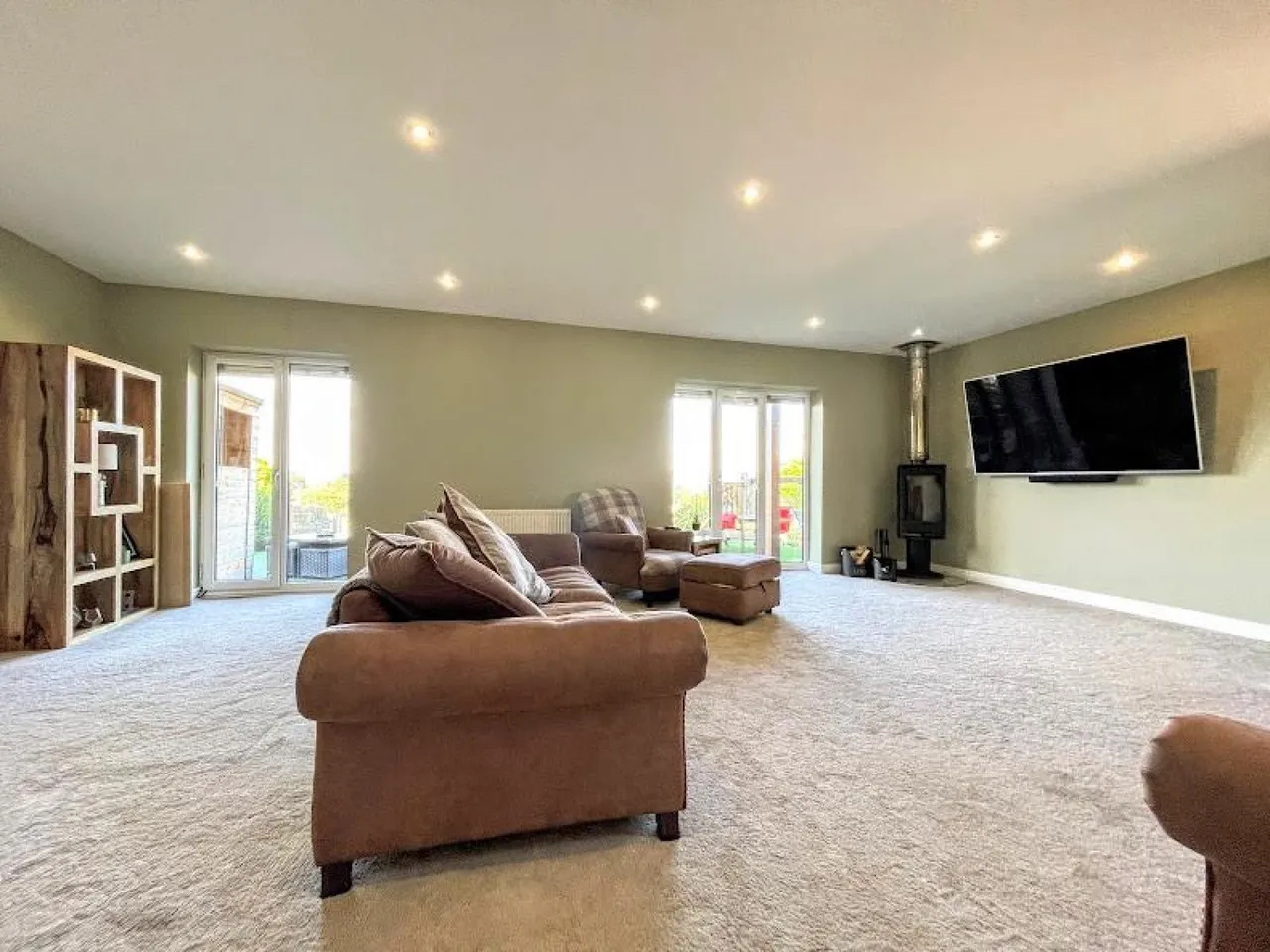 Ballfield Lane, Barnsley, S75, photo 7