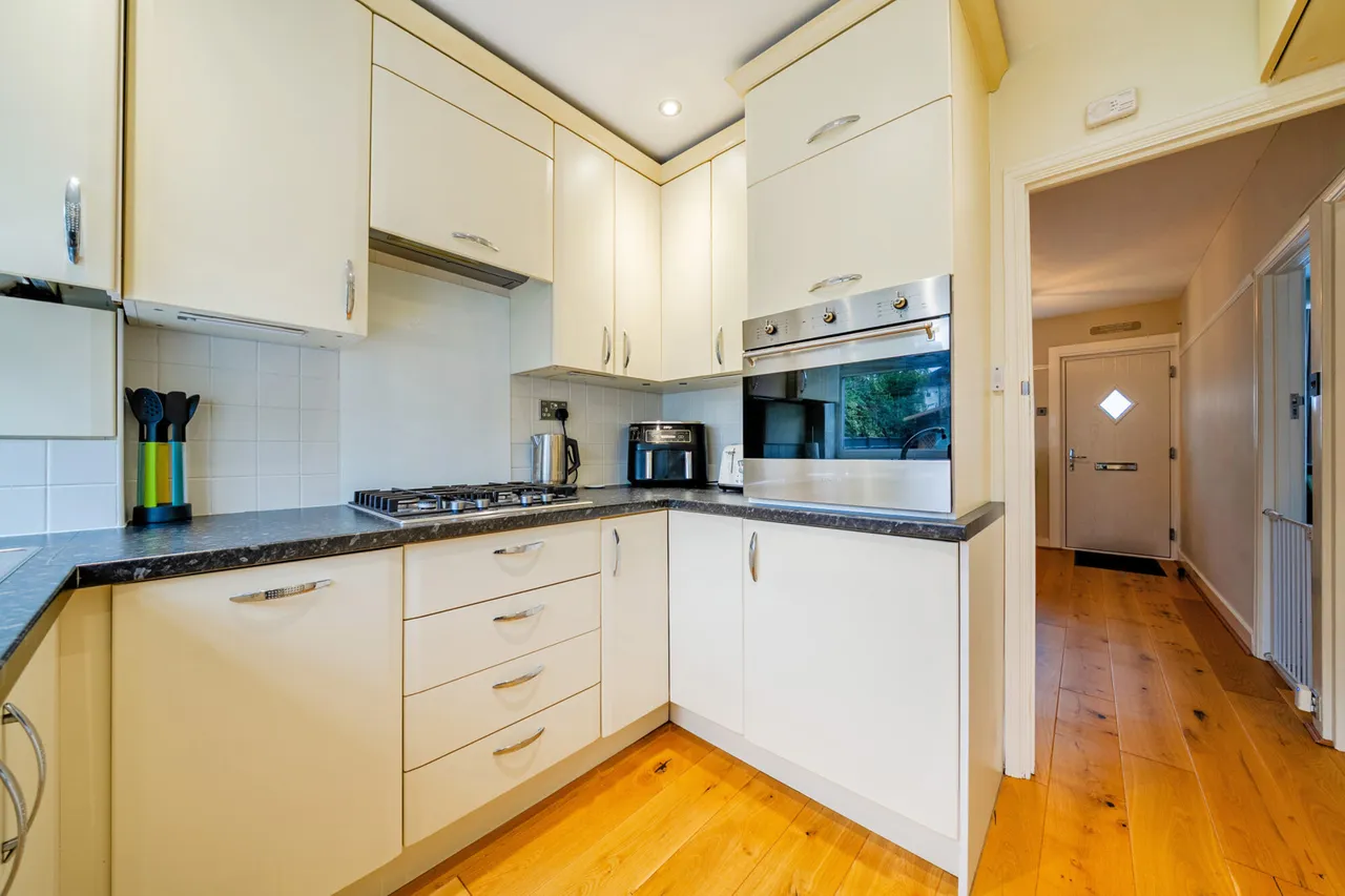 Lansdowne Avenue, DA7, photo 16
