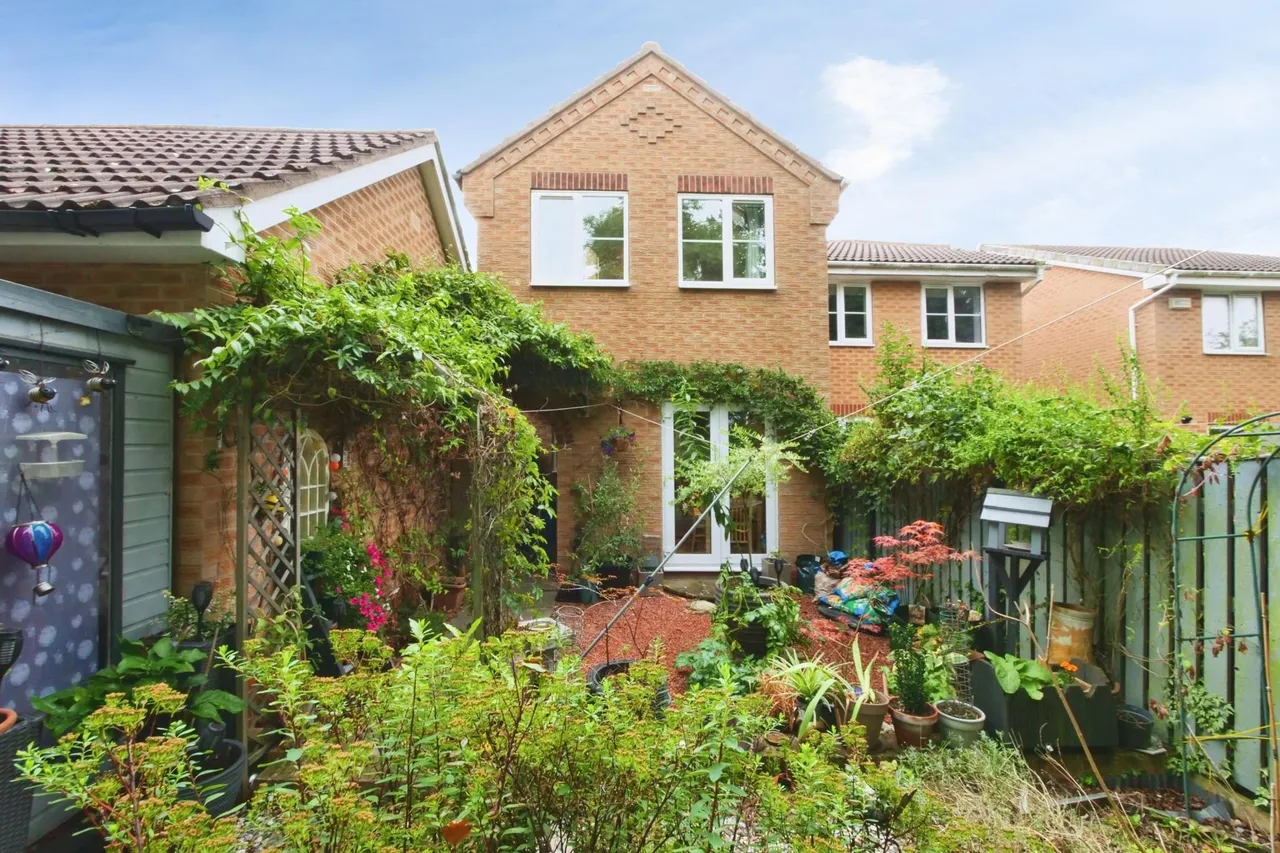 Hazelnut Grove, York, YO30, photo 17