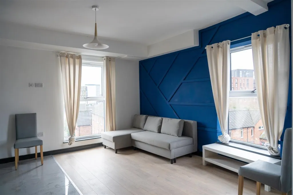 2 bed flat to rent, Mersey Street, Warrington, WA1