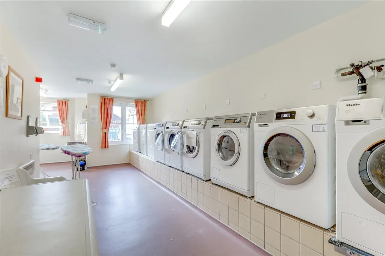 Oyster Lane, Byfleet, West Byfleet, S..., photo 16