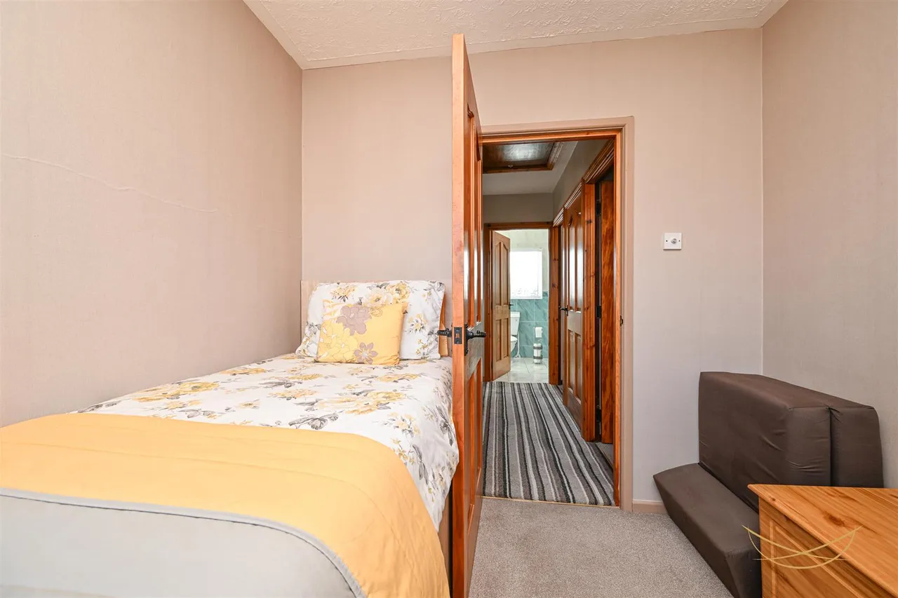 Cameron Court, Ballyclare, BT39, photo 23