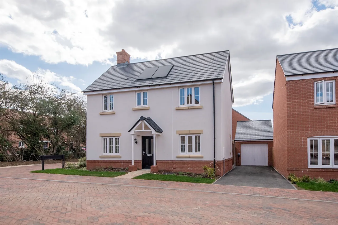 Desborough Road, Kettering, NN14, photo 4