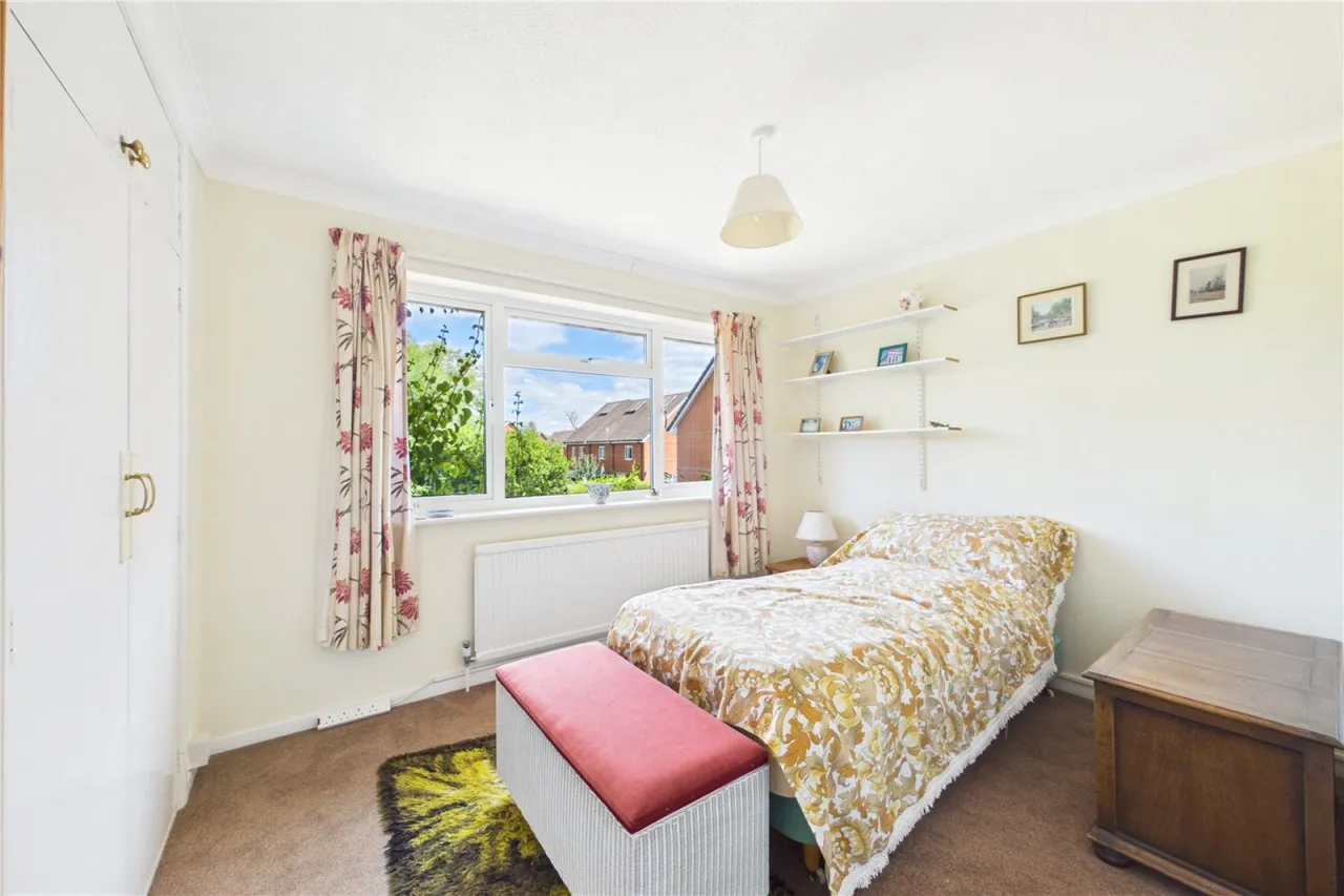 Elizabeth Rout Close, Spencers Wood, RG7, photo 9