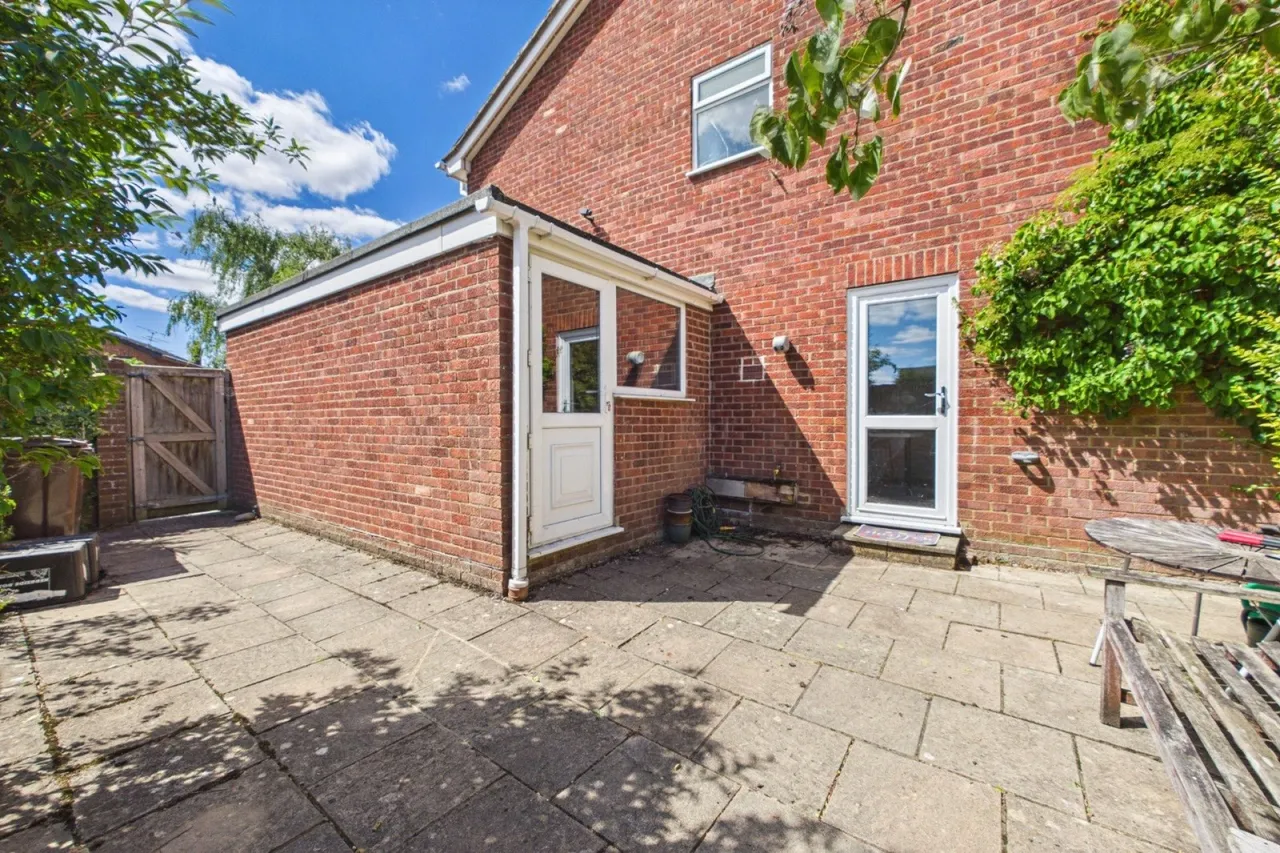 Elizabeth Rout Close, Spencers Wood, RG7, photo 13