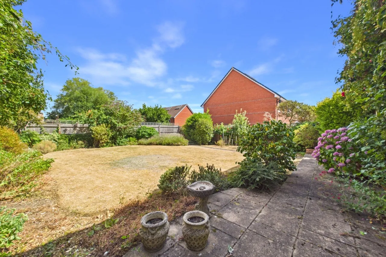 Elizabeth Rout Close, Spencers Wood, RG7, photo 2