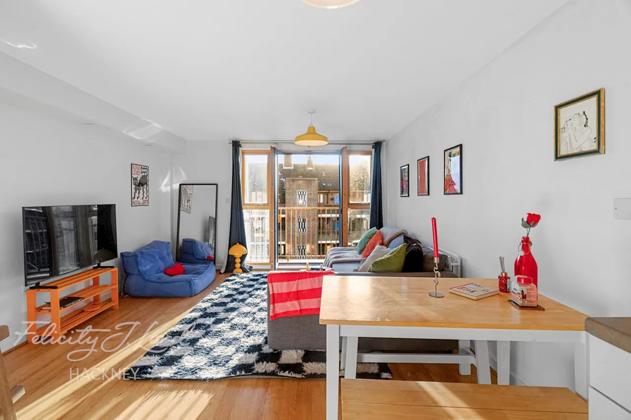 1 bed flat for sale, Big Hill, London, E5