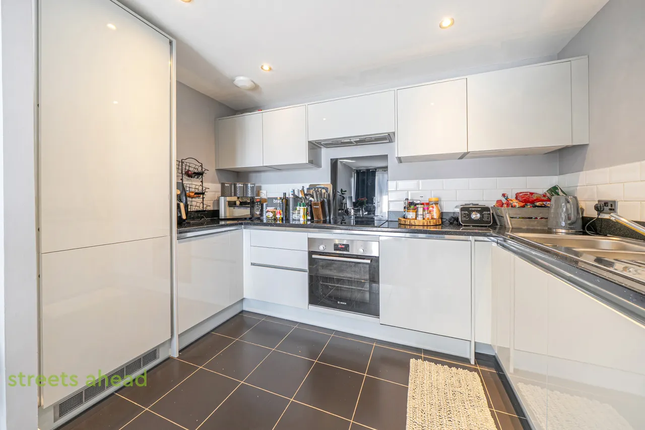 Watson Place, London, SE25, photo 15
