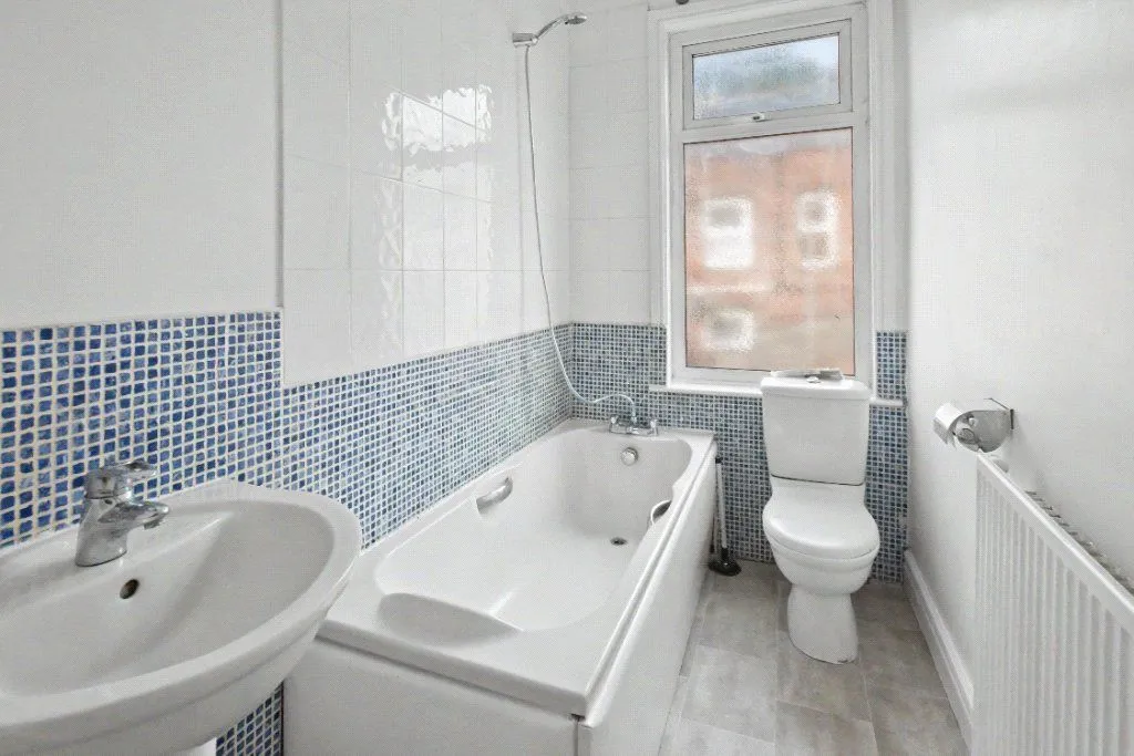 Aberdeen Grove, Leeds, LS12, photo 8