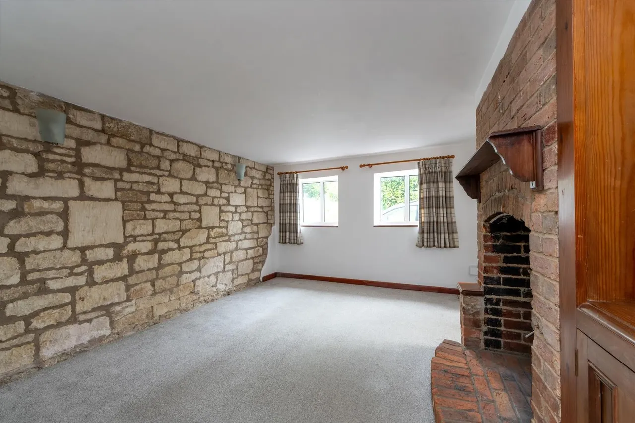 Marnhull Road Hinton St. Mary, Sturminster Newton DT10 1NG, photo 6