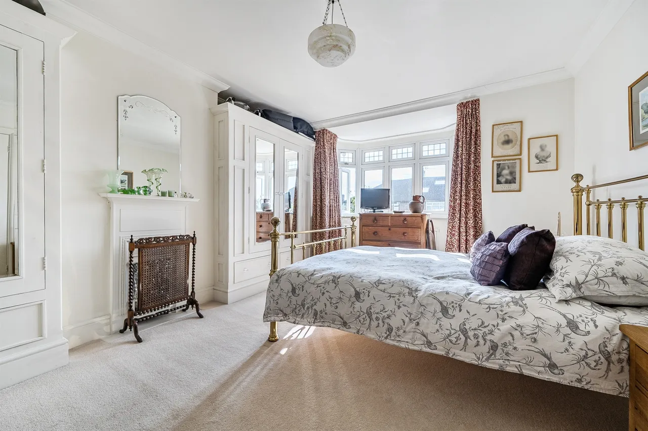 Chalkwell Park Avenue, Enfield, EN1, photo 9