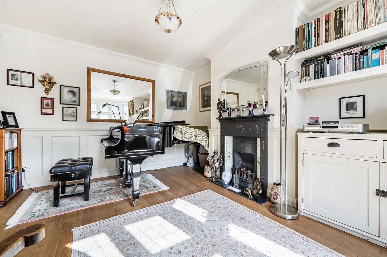 Chalkwell Park Avenue, Enfield, EN1, photo 6