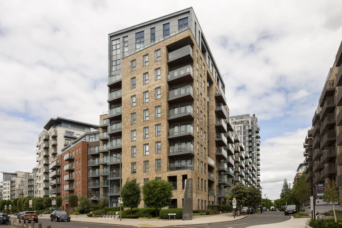 1 bed flat for sale, Caversham Road, London, NW9